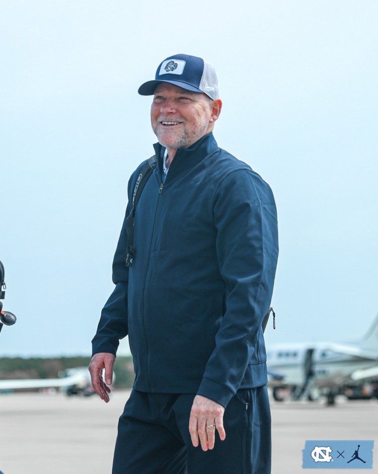 2026世界杯投注-美记：迈克·马龙以6年5000万美元签约北卡 830万年薪NCAA第二高